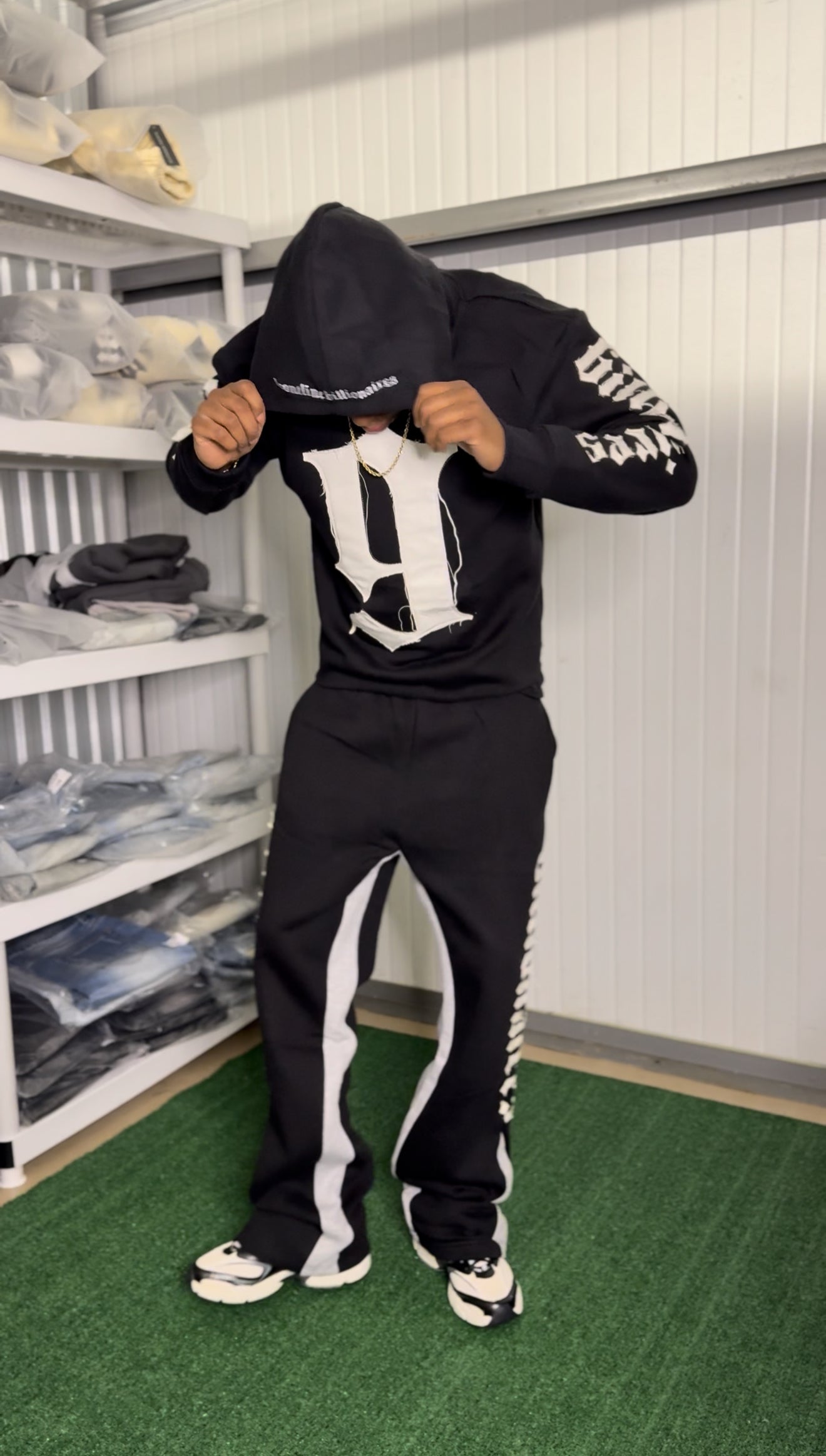 FNINE9 FLARED SWEATSUIT SET